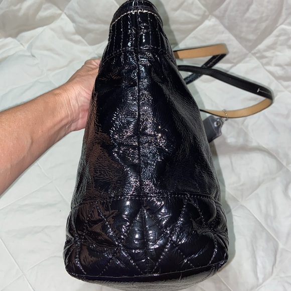 Gorgeous Coach Poppy Patent leather tote 18674 - Picture 8 of 16